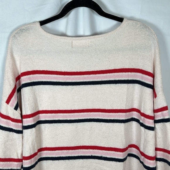 POPSUGAR SWEATER SIZE(XL) - Picture 9 of 9
